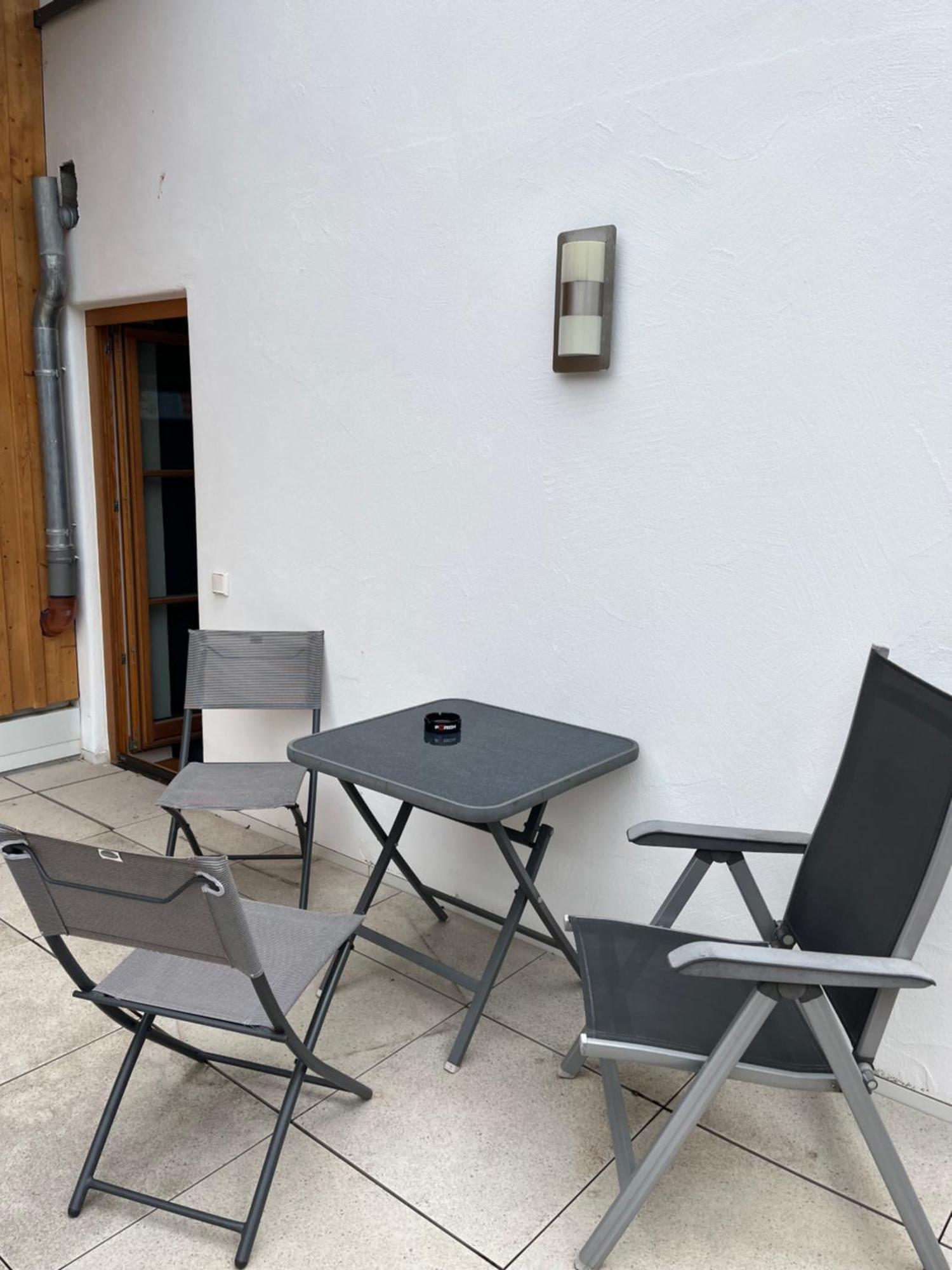 Ferienwohnung Tittmoning Zwischen Salzburg, Burghausen Und Oesterreich Exterior foto